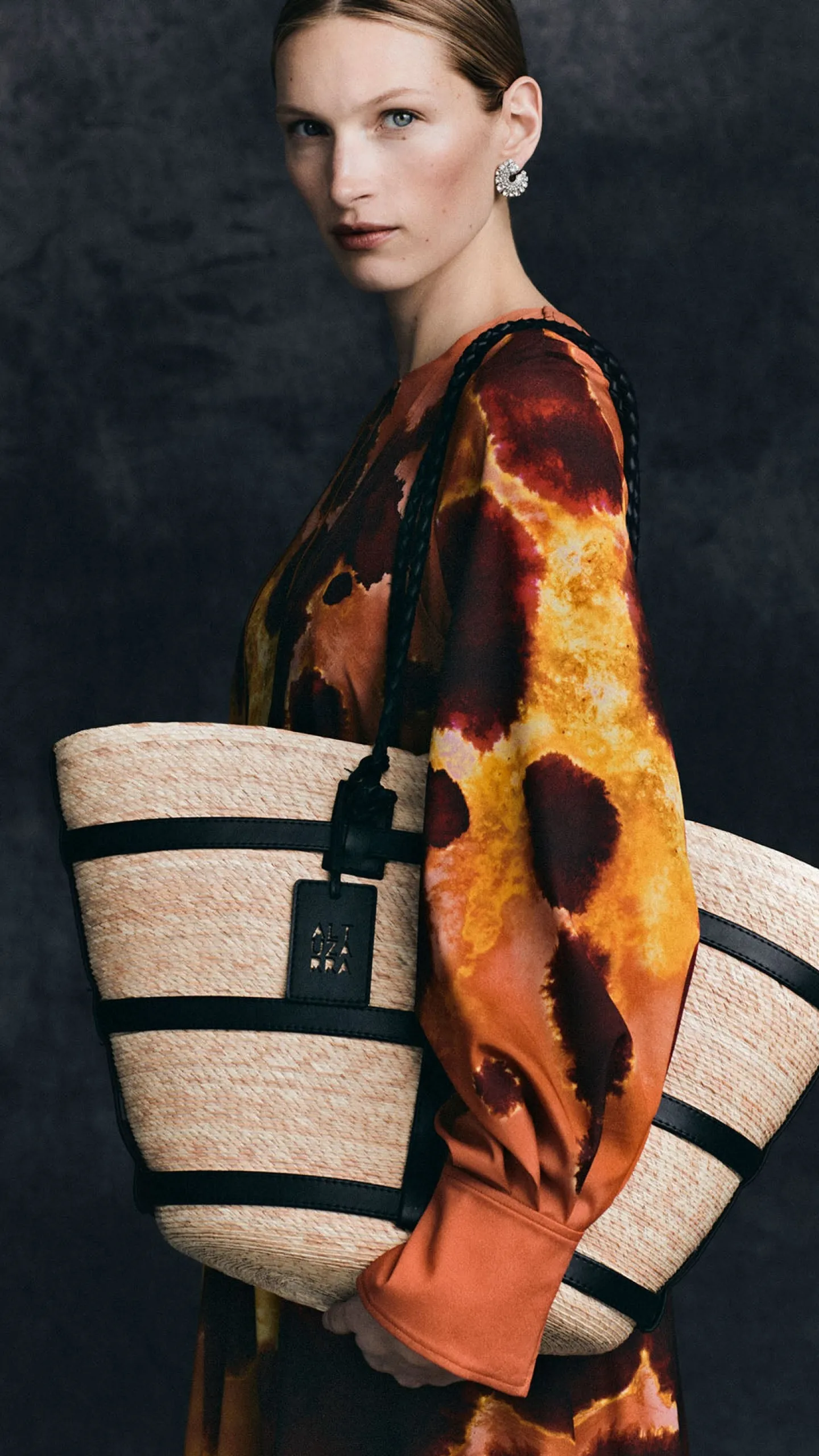 Altuzarra Handbags*Watermill' Bag Large Natural/Black